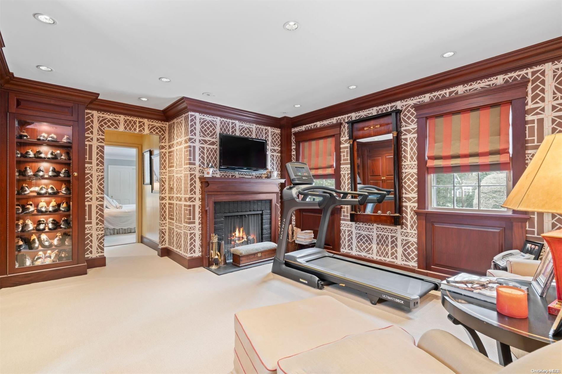 Single Family Piping Rock  Nassau County, NY 11560, MLS-L3593516-23