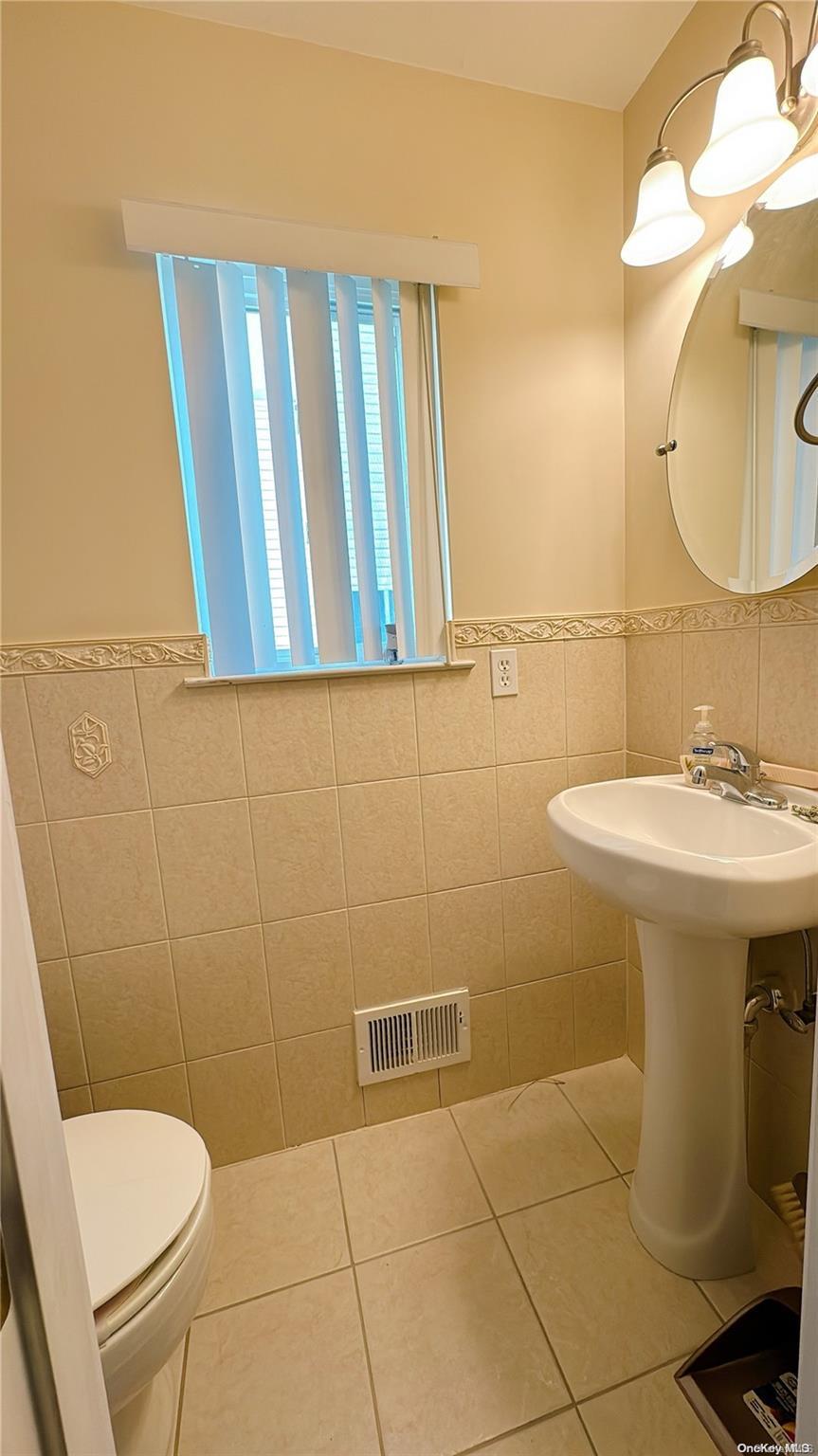 Single Family Mill  Staten Island, NY 10306, MLS-L3593518-10
