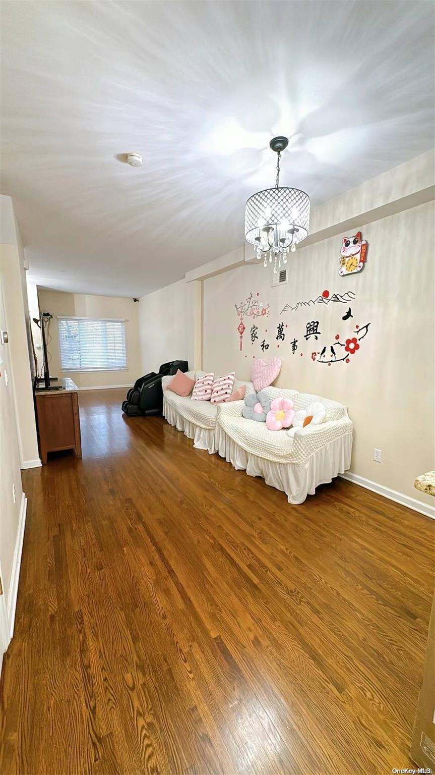 Single Family Mill  Staten Island, NY 10306, MLS-L3593518-4