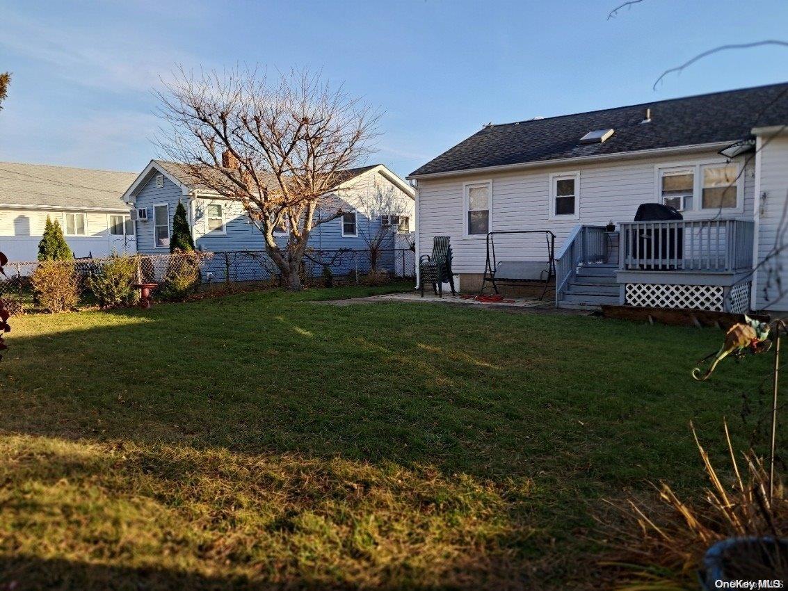 Single Family Seacrest  Suffolk County, NY 11757, MLS-L3593523-14