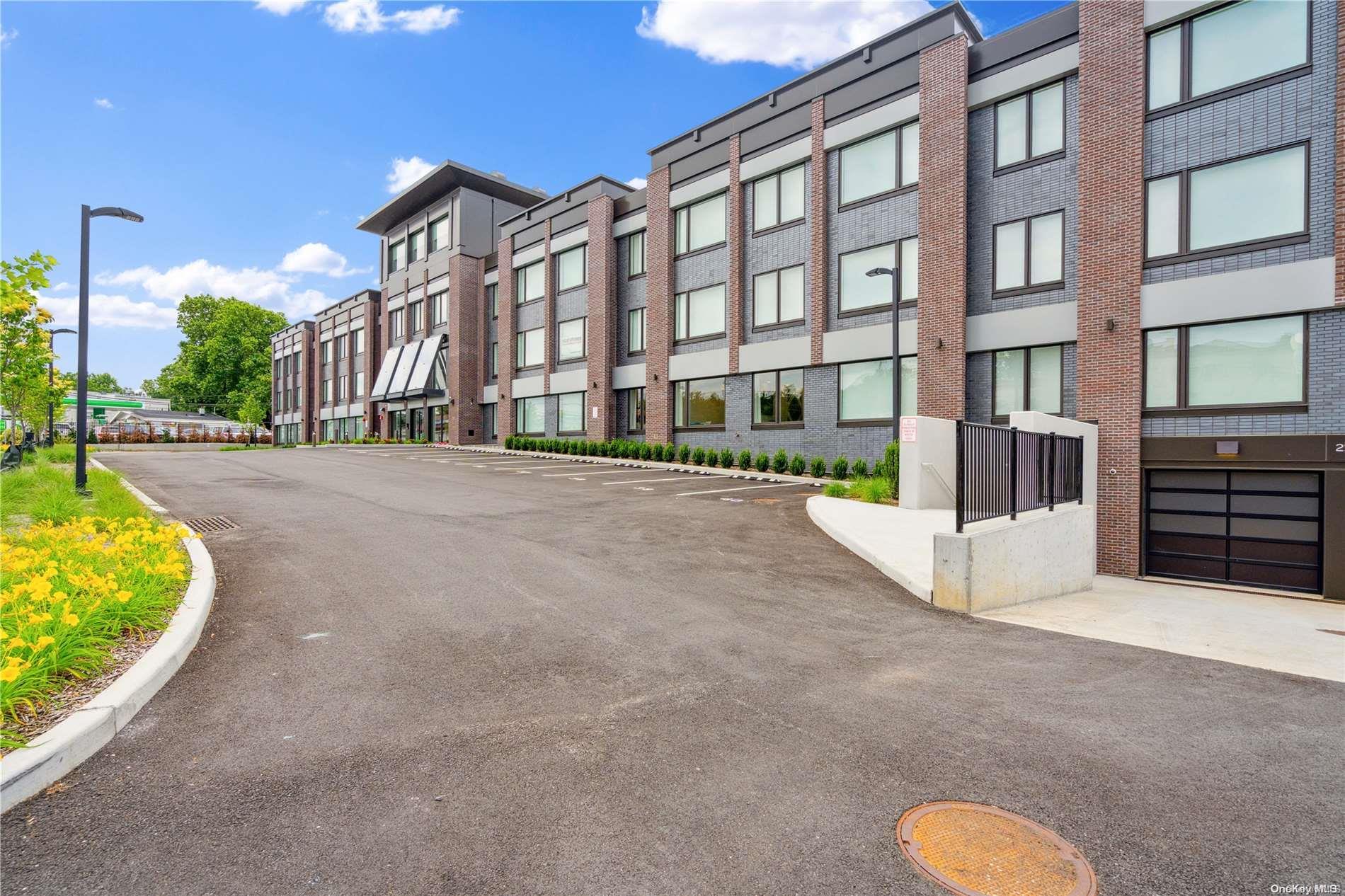 Condo Middle Neck  Nassau County, NY 11021, MLS-L3593554-3
