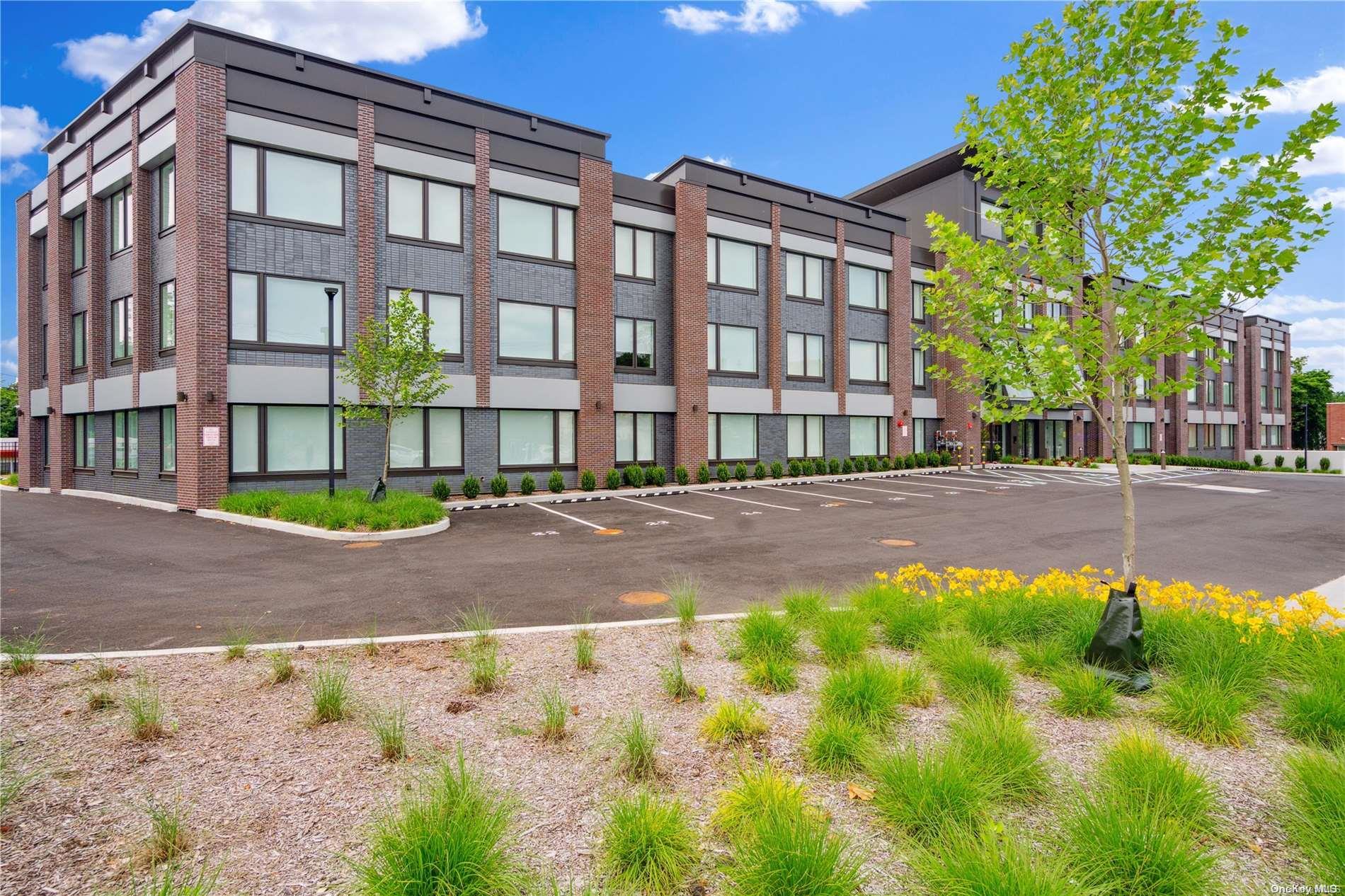 Condo Middle Neck  Nassau County, NY 11021, MLS-L3593554-4