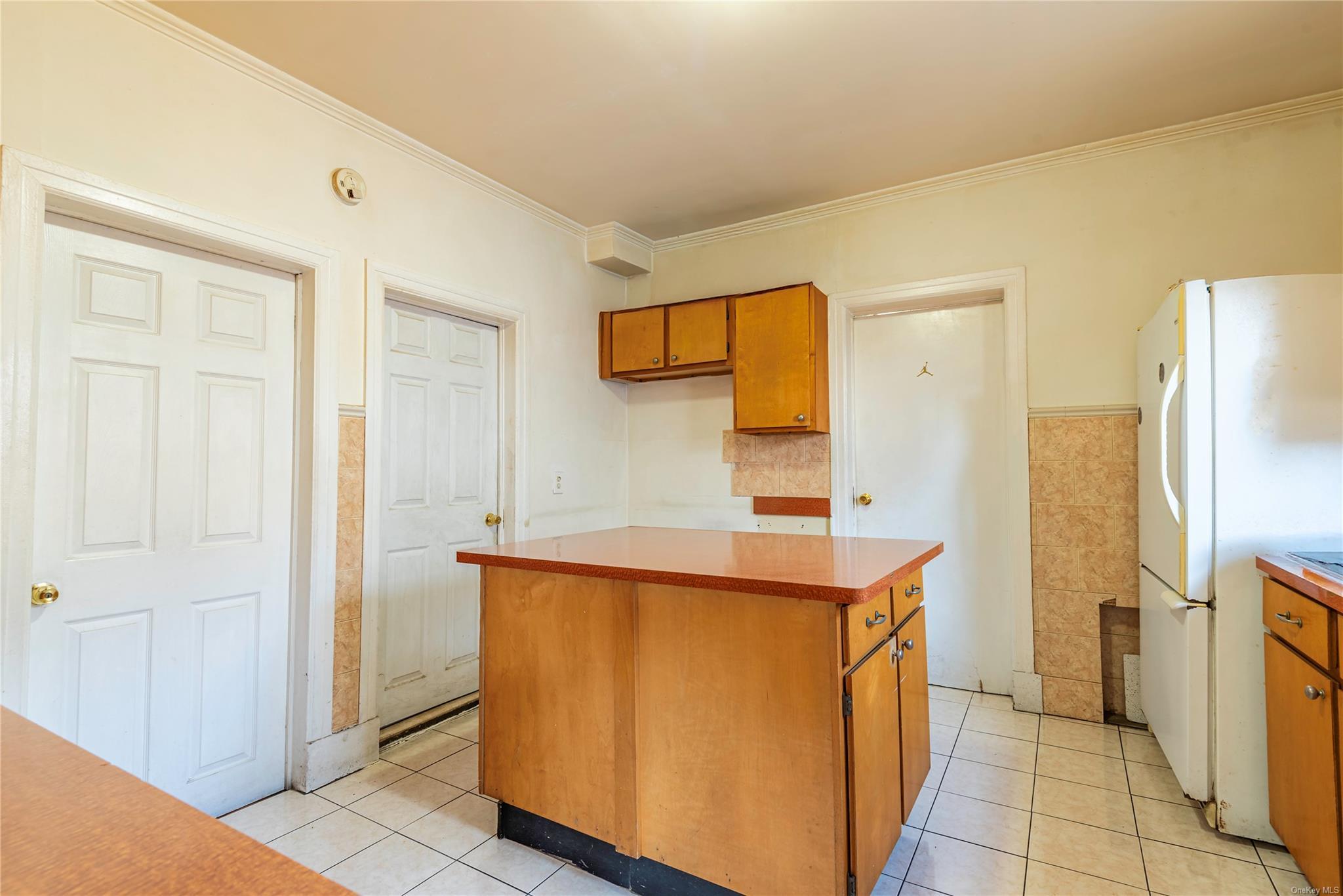 Single Family 44th  Queens, NY 11373, MLS-L3593783-6