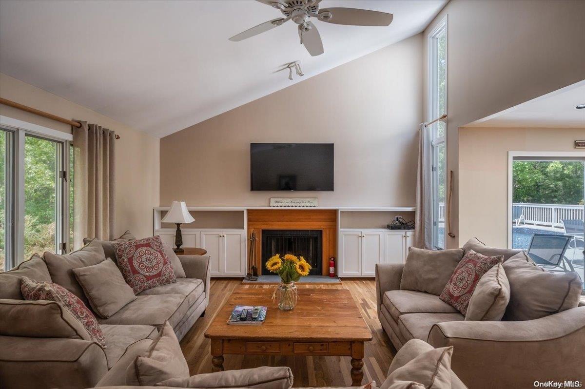 Single Family Van Scoys  Suffolk County, NY 11937, MLS-L3593892-2