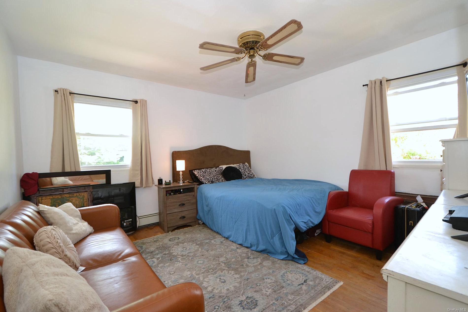 Single Family Tanglewood  Suffolk County, NY 11787, MLS-LP1429599-10