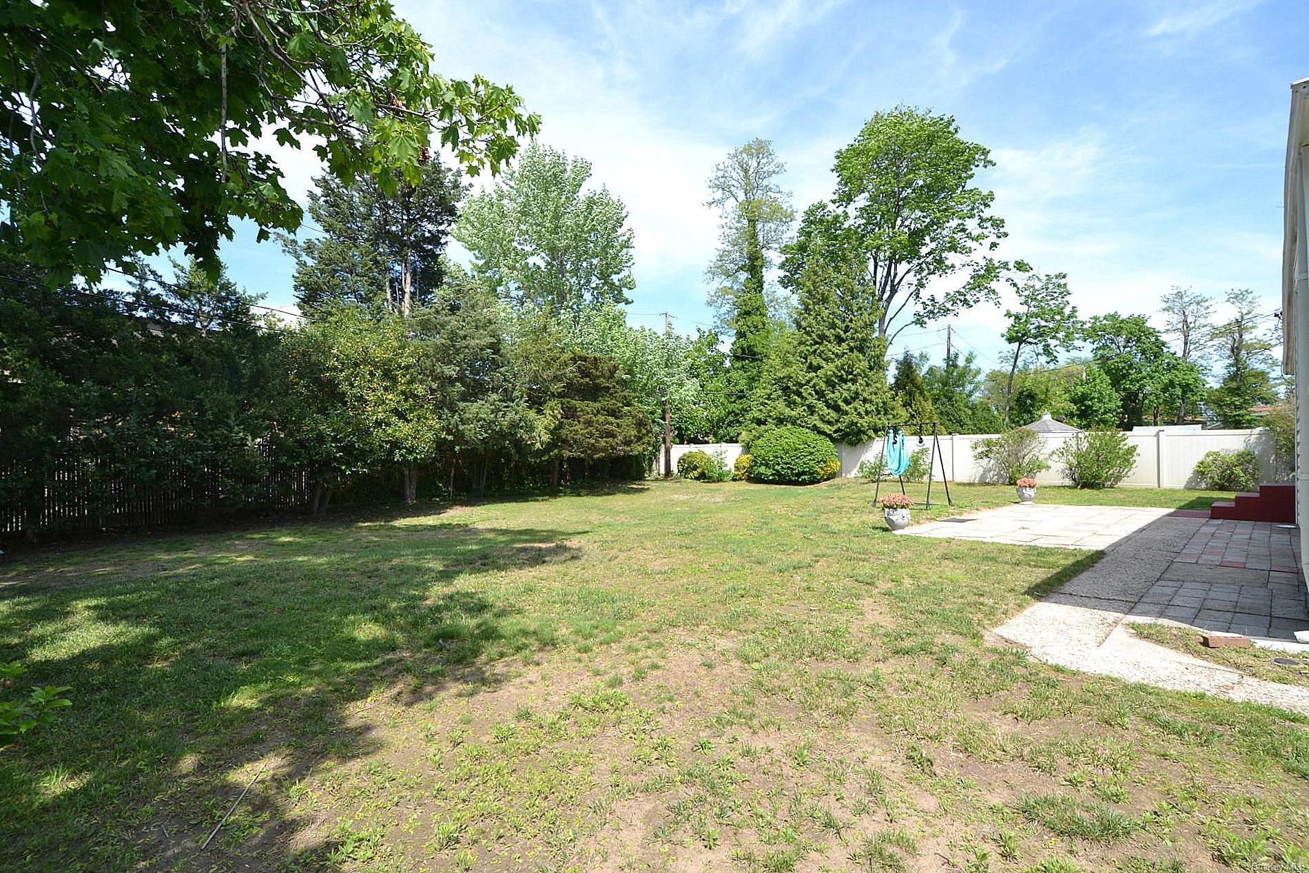 Single Family Tanglewood  Suffolk County, NY 11787, MLS-LP1429599-3