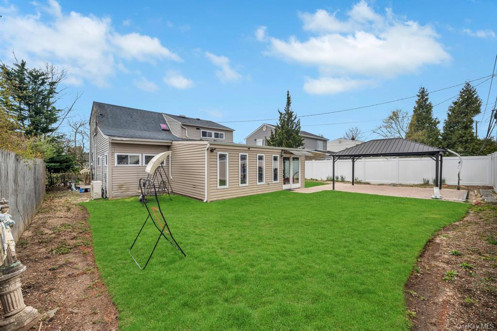 Single Family Berry  Nassau County, NY 11801, MLS-LP1430469-33