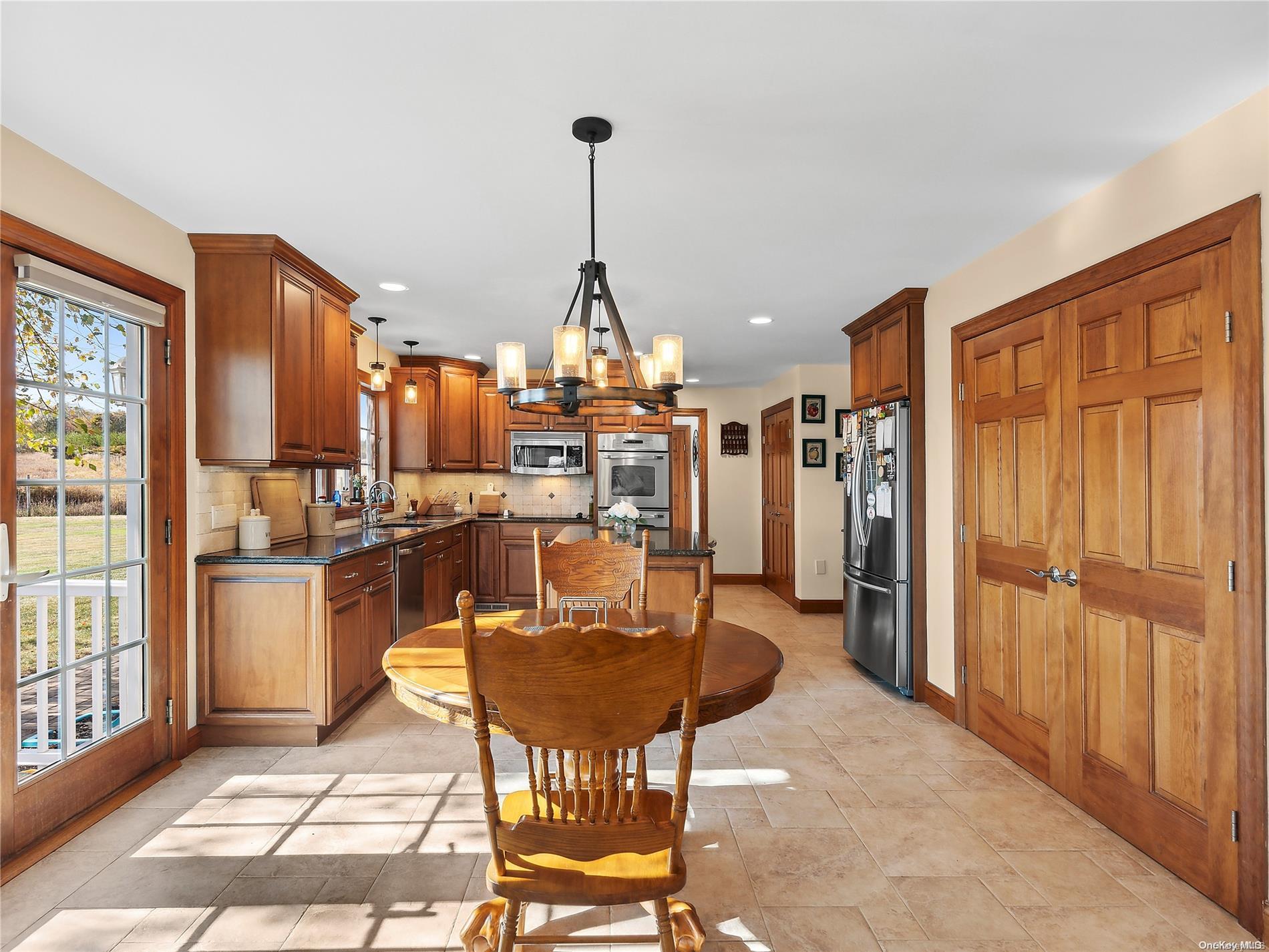 Single Family Pier  Suffolk County, NY 11901, MLS-LP1436222-6