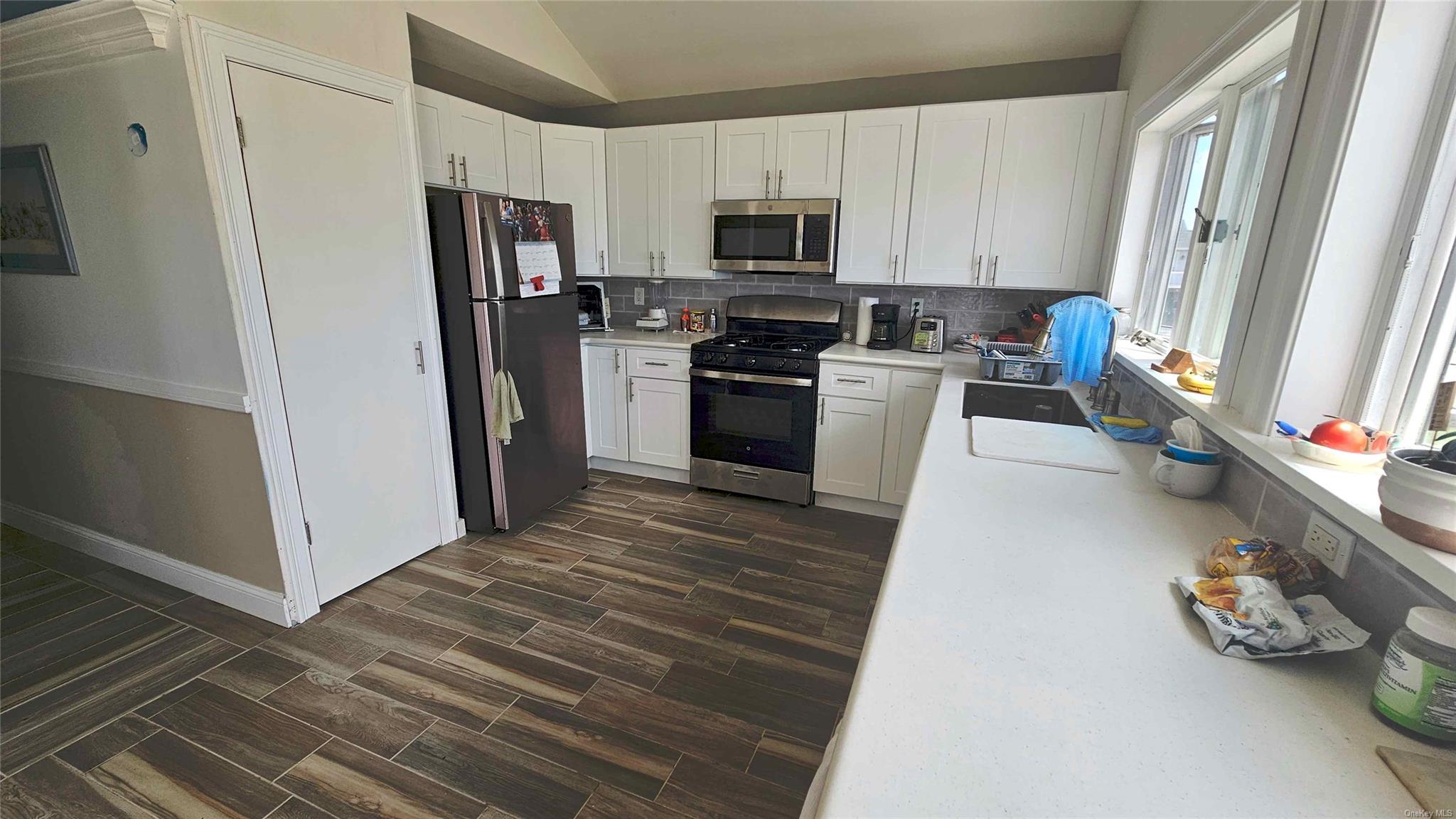 Single Family Bayview  Suffolk County, NY 11757, MLS-LP1437167-3