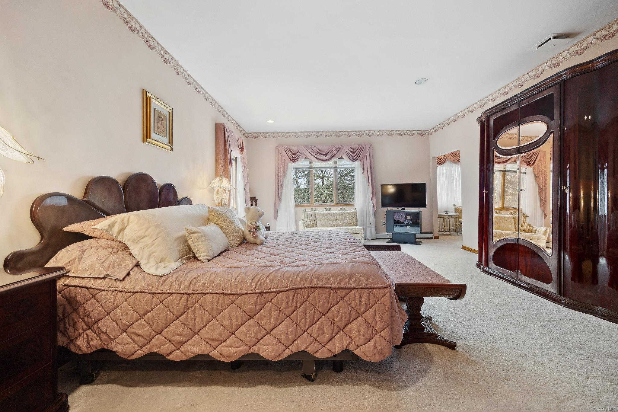 Single Family Heather  Suffolk County, NY 11746, MLS-LP1438367-19