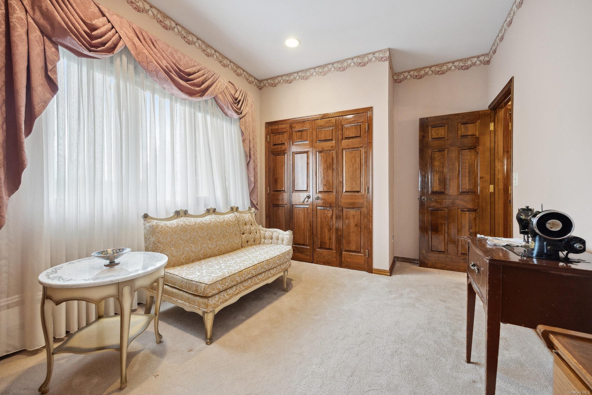 Single Family Heather  Suffolk County, NY 11746, MLS-LP1438367-21