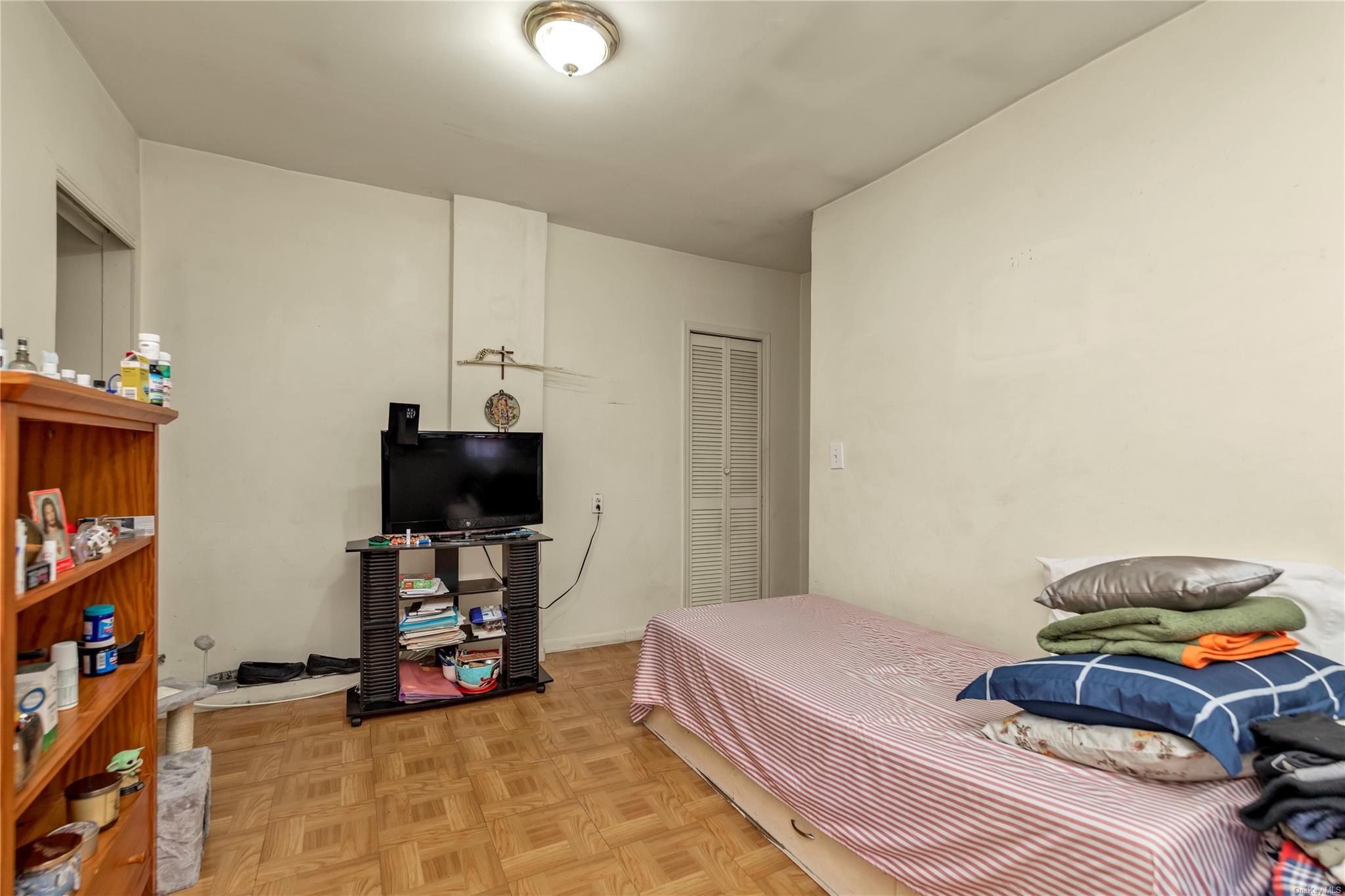 Single Family 104th  Queens, NY 11368, MLS-LP1438516-14