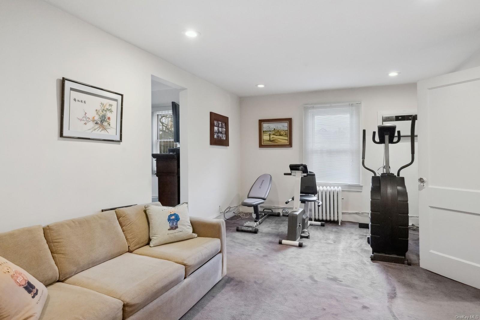 Single Family Harvard  Nassau County, NY 11557, MLS-LP1438587-25