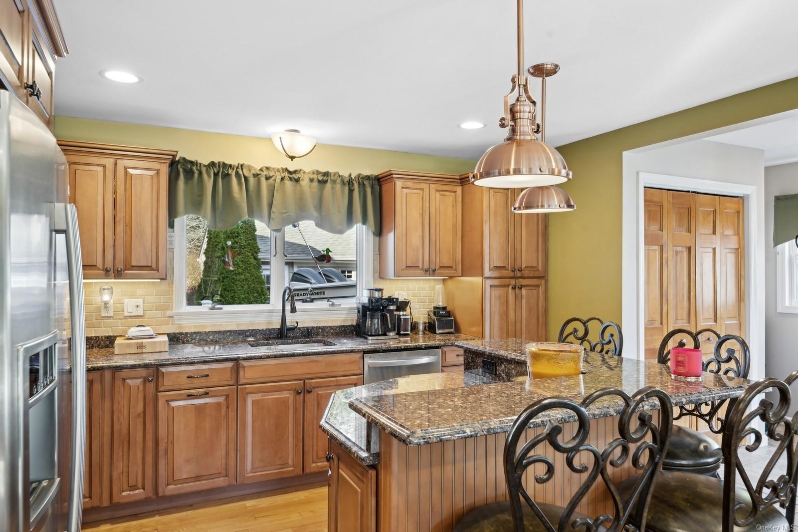 Single Family Peconic Bay  Suffolk County, NY 11947, MLS-LP1439113-10