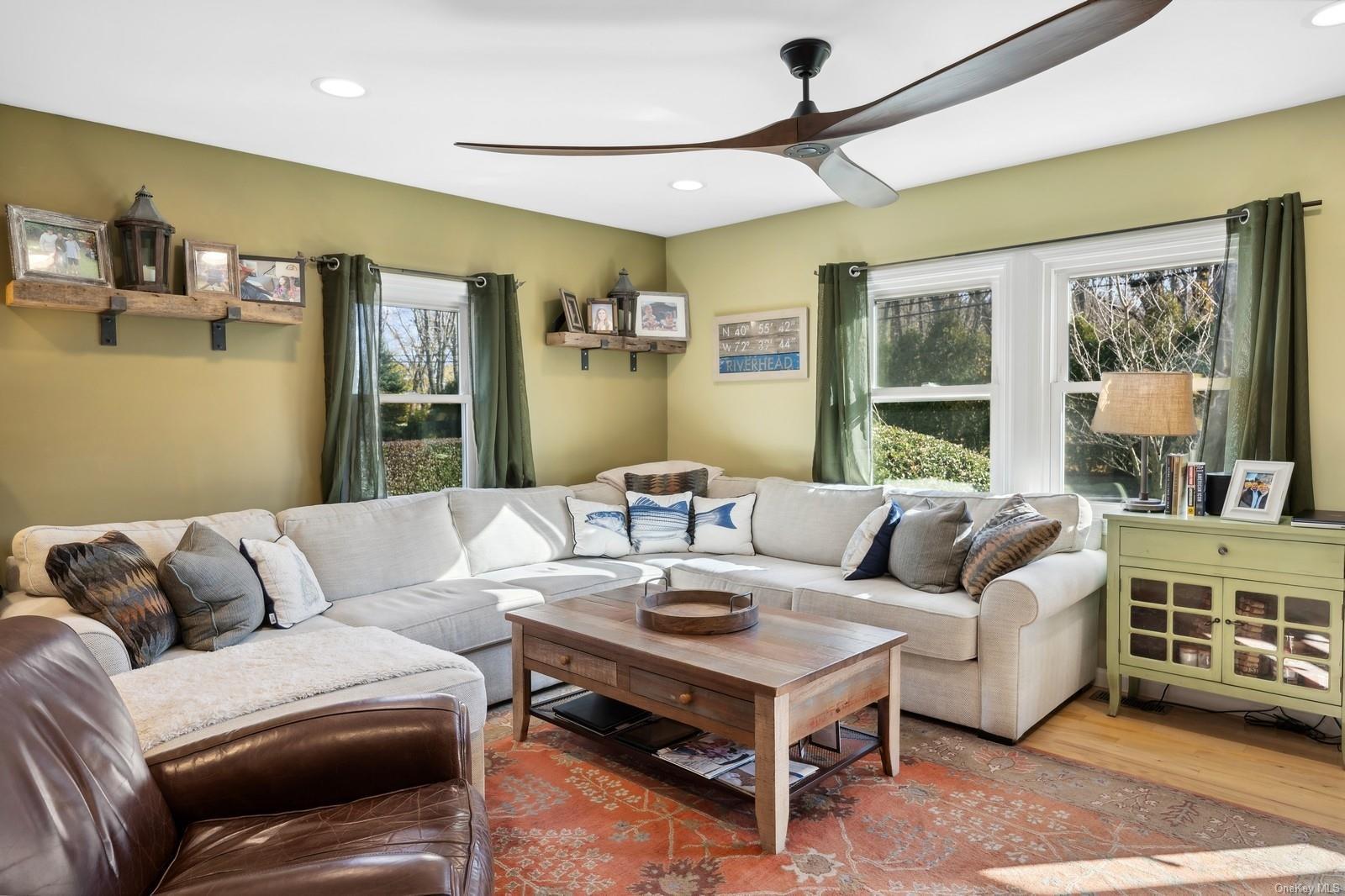 Single Family Peconic Bay  Suffolk County, NY 11947, MLS-LP1439113-7