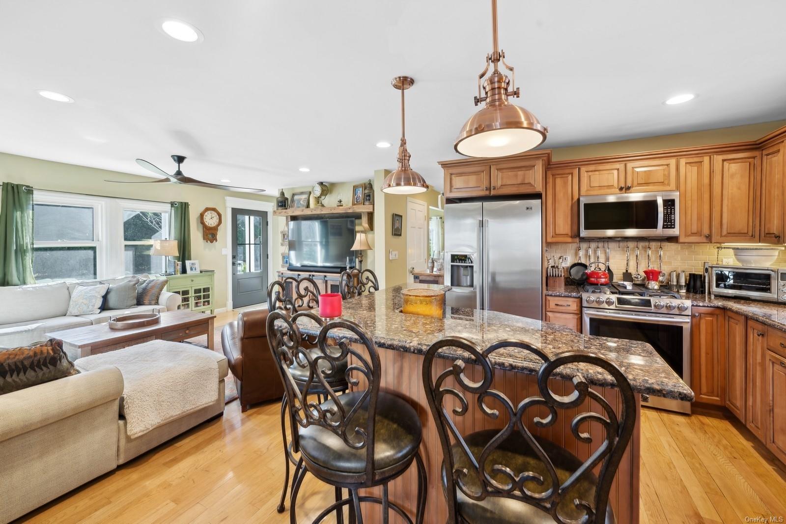 Single Family Peconic Bay  Suffolk County, NY 11947, MLS-LP1439113-9