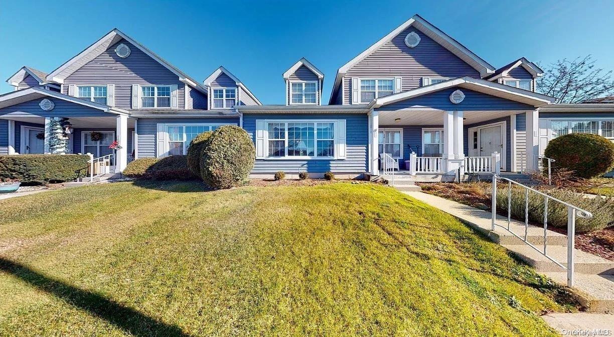Condo in Brookhaven - Spring Lake  Suffolk County, NY 11953