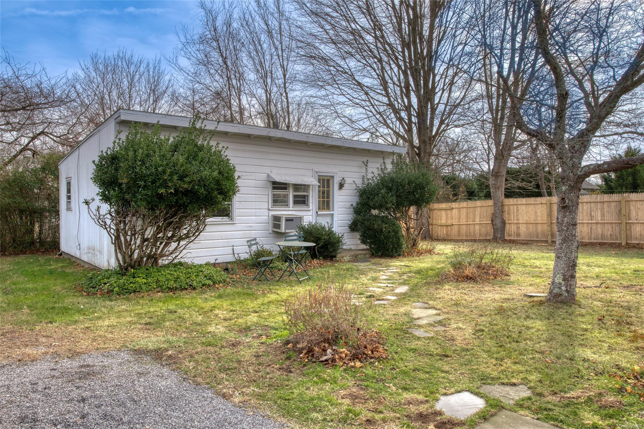 Single Family Miller  Suffolk County, NY 11937, MLS-LP1439326-2