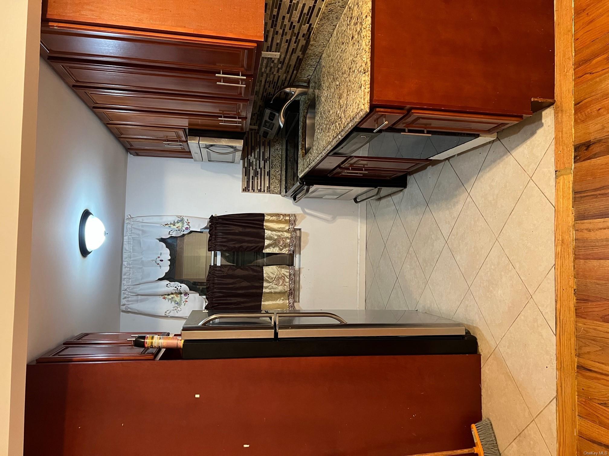 Single Family Bruckner Blvd  Bronx, NY 10472, MLS-LP1439524-12