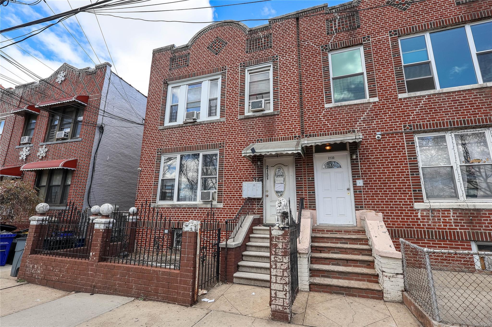 Single Family Bruckner Blvd  Bronx, NY 10472, MLS-LP1439524-3